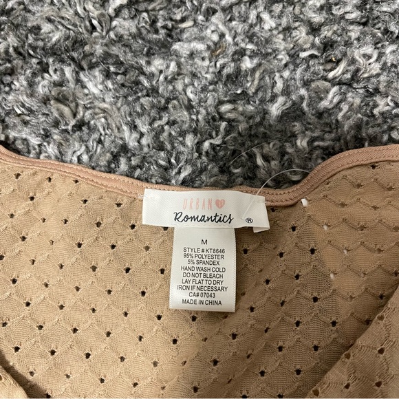 nwt long sleeved top - Picture 2 of 5